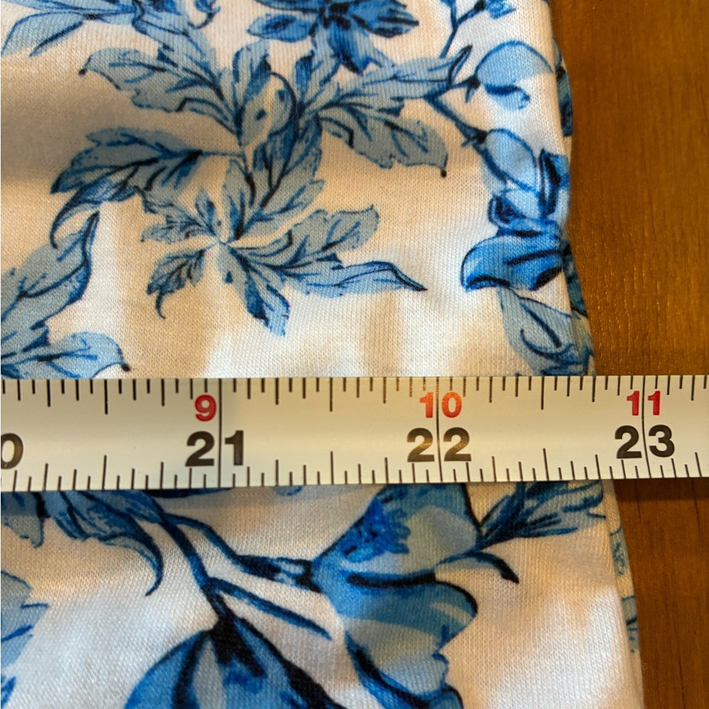 Blue Floral Button-Front Jumpsuit With Pockets - Picture 6 of 11